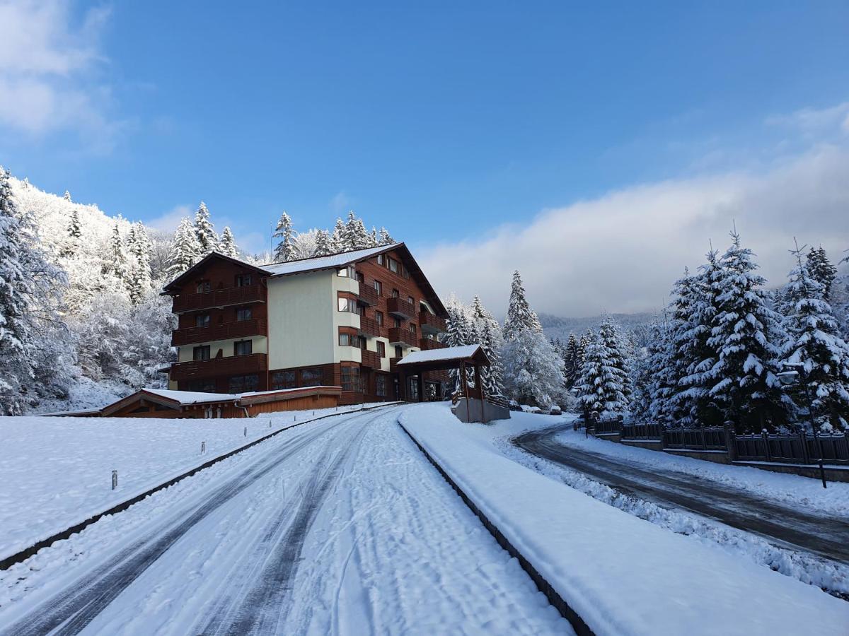 Monte Cervo Bio Hotel & Spa 코바스나 외부 사진