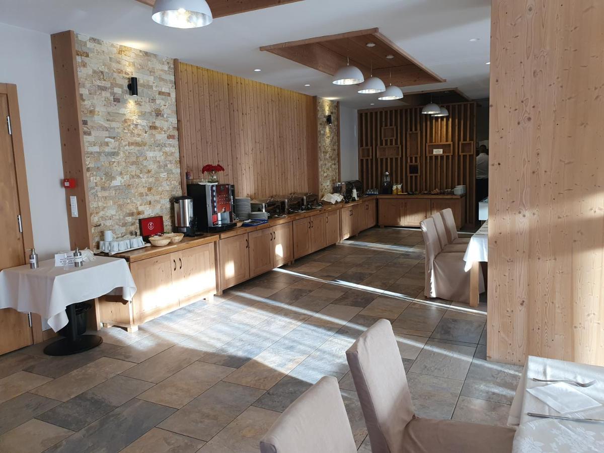Monte Cervo Bio Hotel & Spa 코바스나 외부 사진