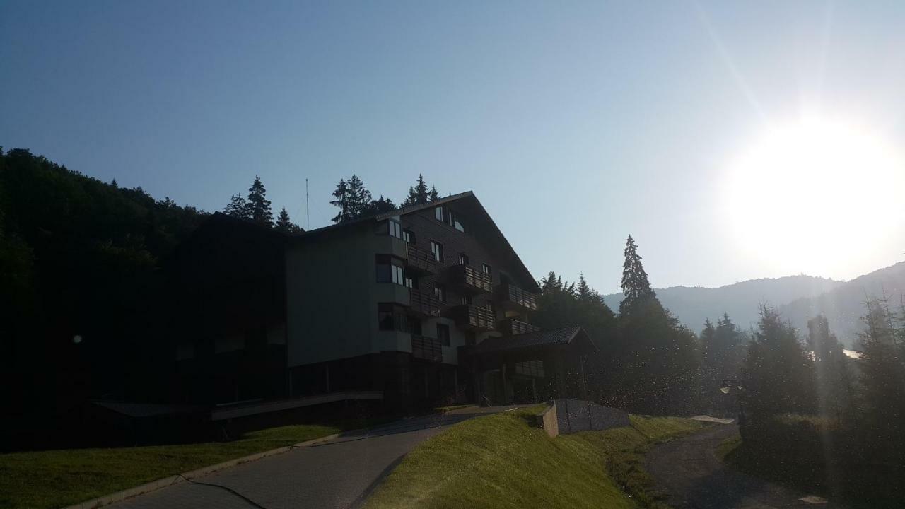 Monte Cervo Bio Hotel & Spa 코바스나 외부 사진